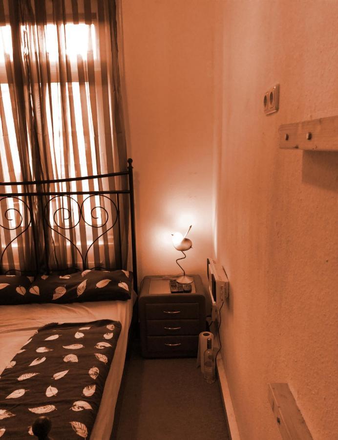 zentrumnahe Privatzimmer Erfurt Exterior foto