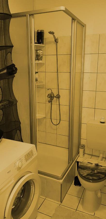 zentrumnahe Privatzimmer Erfurt Exterior foto